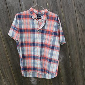 American Eagle Outfitters Man's Plaid Shirt Sleeve Button Down Shirt - Size L